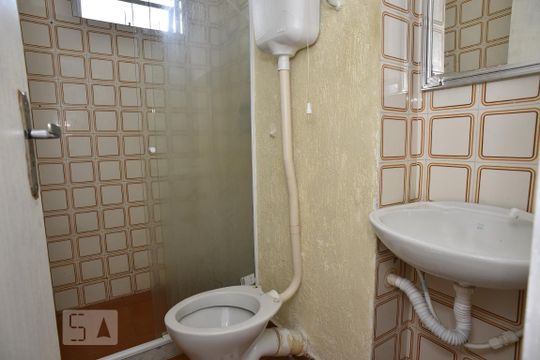 Banheiro de apartamento à venda com 2 quartos, 60m² em Jacarepaguá, Rio de Janeiro