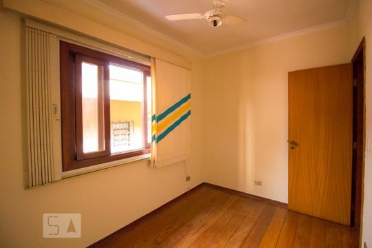 Quarto 1 de casa à venda com 4 quartos, 250m² em Vila Barreto, São Paulo