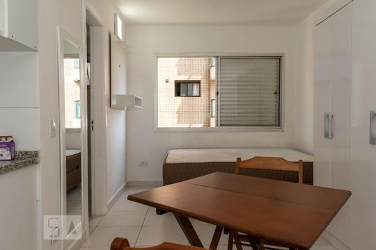 Sala/Quarto de kitnet/studio para alugar com 1 quarto, 24m² em Vila Clementino, São Paulo