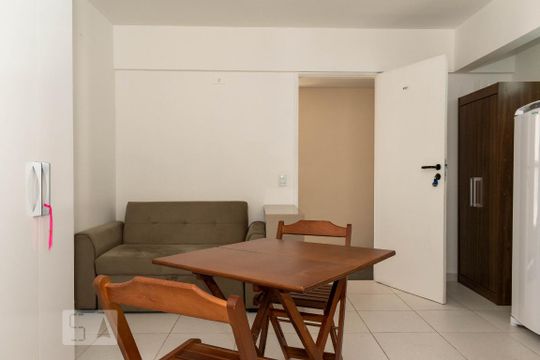 Sala/Quarto de kitnet/studio para alugar com 1 quarto, 24m² em Vila Clementino, São Paulo
