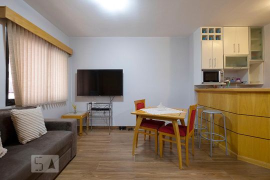 Sala de kitnet/studio para alugar com 1 quarto, 31m² em Jardim Paulista, São Paulo
