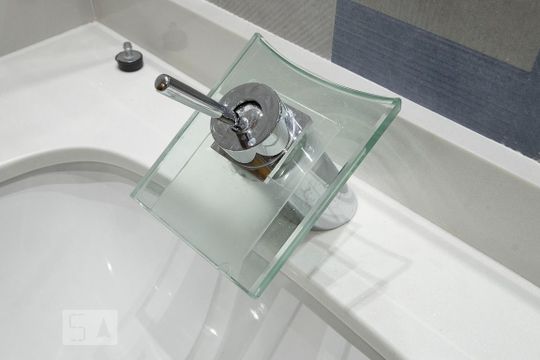 Banheiro de kitnet/studio para alugar com 1 quarto, 31m² em Jardim Paulista, São Paulo