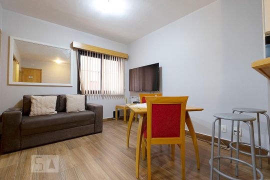 Sala de kitnet/studio para alugar com 1 quarto, 31m² em Jardim Paulista, São Paulo