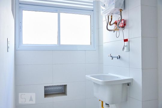 Área de Serviço de apartamento para alugar com 2 quartos, 53m² em Vila Tibiriçá, Santo André