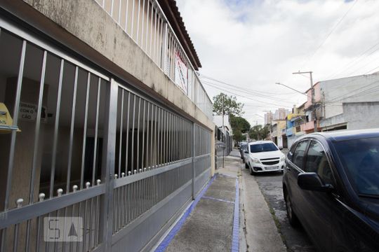Fachada de casa à venda com 4 quartos, 200m² em Vila Morse, São Paulo