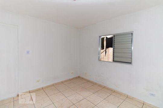 Quarto de casa para alugar com 1 quarto, 35m² em Vila Medeiros, São Paulo