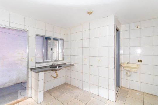 Cozinha e Área de Serviço de casa para alugar com 1 quarto, 35m² em Vila Medeiros, São Paulo