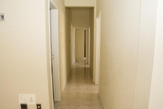 corredor do apartamento para os comodos  de apartamento à venda com 3 quartos, 100m² em Jardim Guanabara, Rio de Janeiro