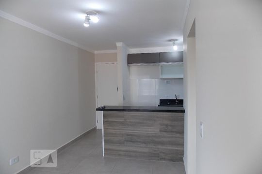 Sala de apartamento para alugar com 1 quarto, 35m² em Vila Mazzei, São Paulo