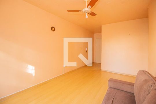 Sala de apartamento à venda com 1 quarto, 48m² em Passo da Areia, Porto Alegre