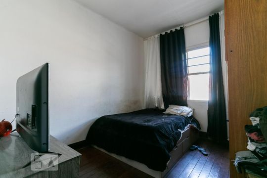 Quarto 2 de casa à venda com 3 quartos, 180m² em Vila Carrão, São Paulo