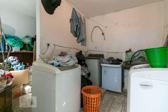 Área de Serviço de casa à venda com 3 quartos, 180m² em Vila Carrão, São Paulo