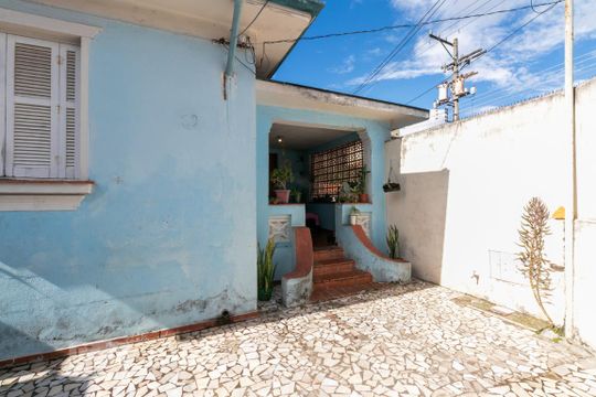 Fachada Quintal de casa à venda com 3 quartos, 180m² em Vila Carrão, São Paulo