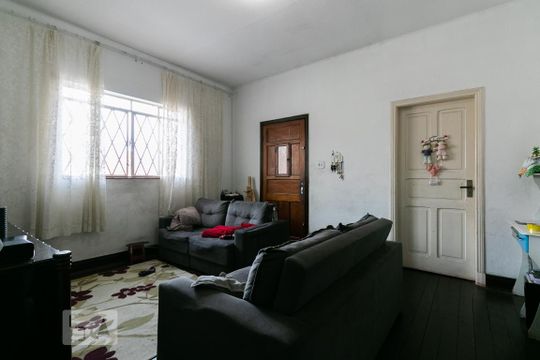 Casa à venda com 3 quartos, 180m² em Vila Carrão, São Paulo