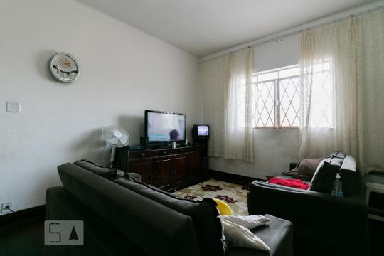 Sala de casa à venda com 3 quartos, 180m² em Vila Carrão, São Paulo