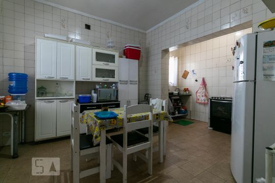 Cozinha de casa à venda com 3 quartos, 180m² em Vila Carrão, São Paulo