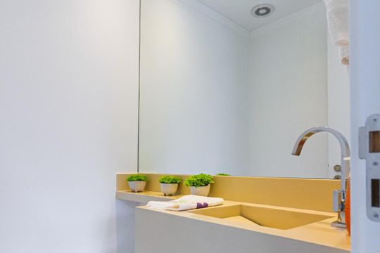 Lavabo de apartamento para alugar com 3 quartos, 122m² em Alto da Lapa, São Paulo
