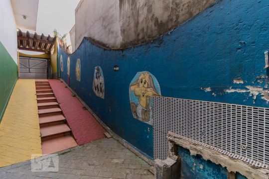 Garagem de casa à venda com 3 quartos, 300m² em Vila Campanela, São Paulo