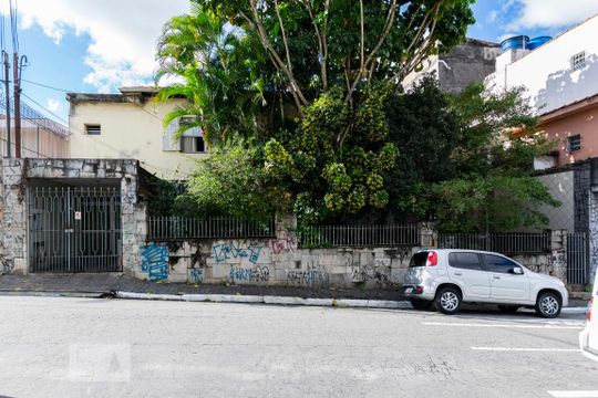 Fachada de casa à venda com 5 quartos, 422m² em Vila Brasílio Machado, São Paulo