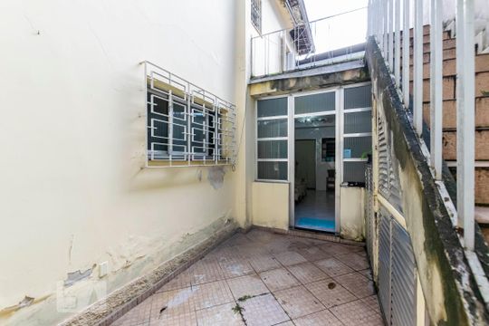 Fundos de casa à venda com 5 quartos, 422m² em Vila Brasílio Machado, São Paulo