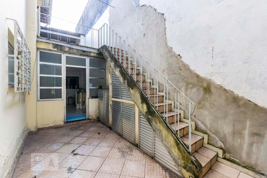 Fundos de casa à venda com 5 quartos, 422m² em Vila Brasílio Machado, São Paulo