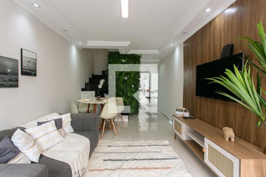 Sala de casa de condomínio para alugar com 2 quartos, 104m² em Vila Matilde, São Paulo