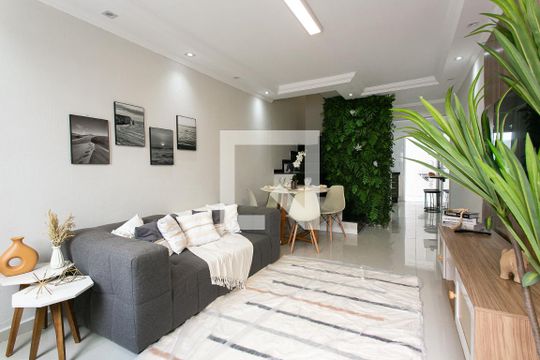 Sala de casa de condomínio para alugar com 2 quartos, 104m² em Vila Matilde, São Paulo