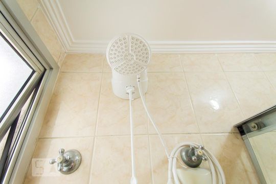 Banheiro  de apartamento à venda com 1 quarto, 45m² em Liberdade, São Paulo