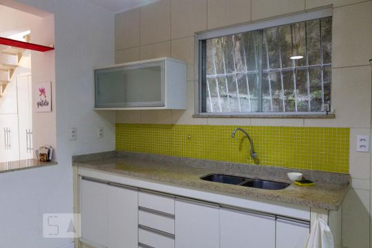 Cozinha e Área de Serviço de casa à venda com 3 quartos, 160m² em Vila Isabel, Rio de Janeiro