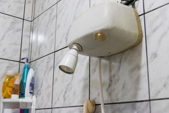 Chuveiro de casa à venda com 3 quartos, 130m² em Parque Novo Oratório, Santo André