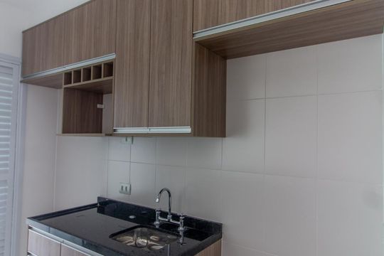 Cozinha de apartamento para alugar com 2 quartos, 66m² em Quarta Parada, São Paulo