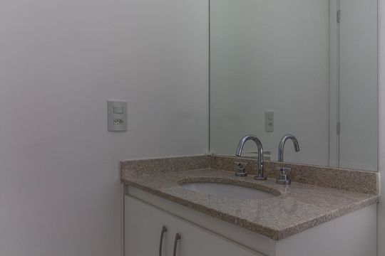 Banheiro Social de apartamento para alugar com 2 quartos, 66m² em Quarta Parada, São Paulo