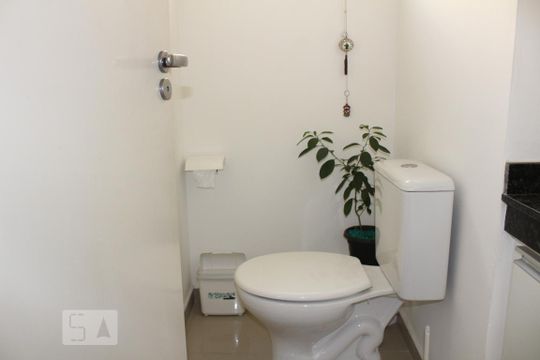 Lavabo de casa de condomínio à venda com 3 quartos, 130m² em Vila Ré, São Paulo
