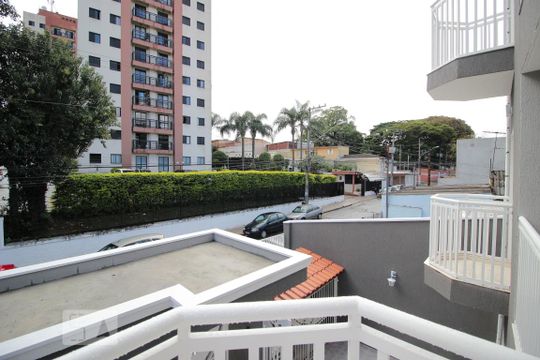Vista  de kitnet/studio para alugar com 1 quarto, 35m² em Vila Carbone, São Paulo