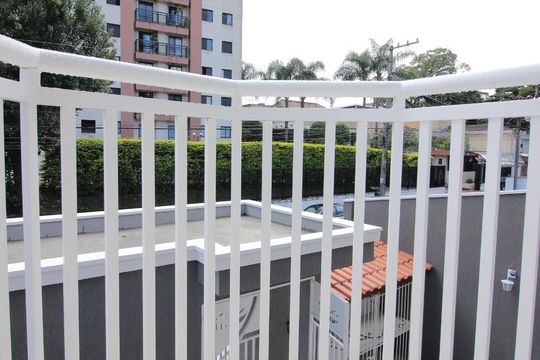 Varanda de kitnet/studio para alugar com 1 quarto, 35m² em Vila Carbone, São Paulo