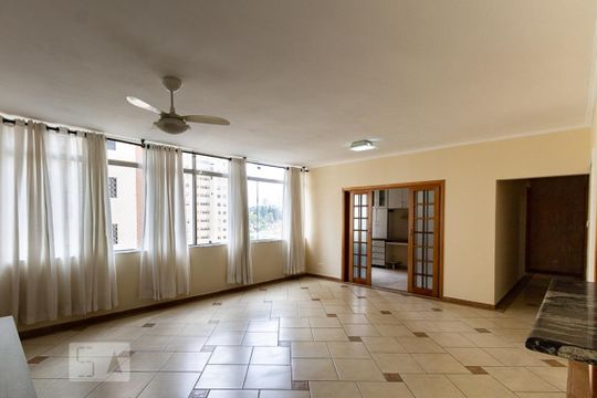 Sala de apartamento para alugar com 3 quartos, 125m² em Pinheiros, São Paulo