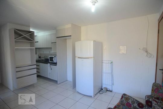 Sala de apartamento para alugar com 2 quartos, 44m² em Olaria, Canoas