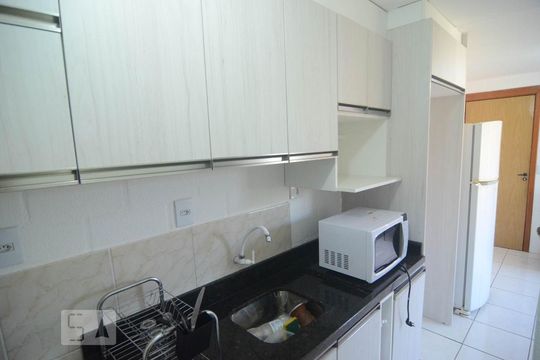 Cozinha de apartamento para alugar com 2 quartos, 44m² em Olaria, Canoas