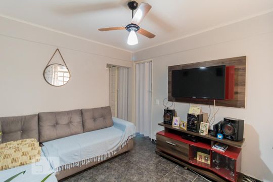 Apartamento à venda com 2 quartos, 45m² em Vila Sílvia, São Paulo