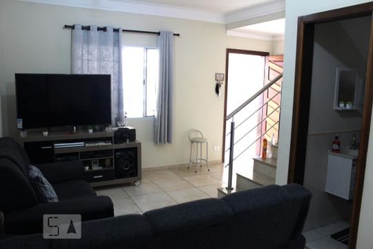 Sala de casa à venda com 2 quartos, 100m² em Vila Ivg, São Paulo