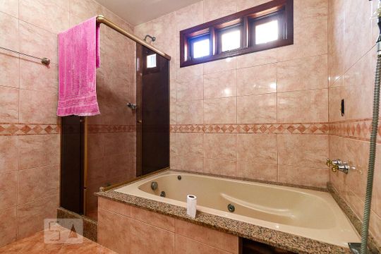 Banheiro Dormitórios 3 e 4 de casa à venda com 6 quartos, 650m² em Recreio dos Bandeirantes, Rio de Janeiro