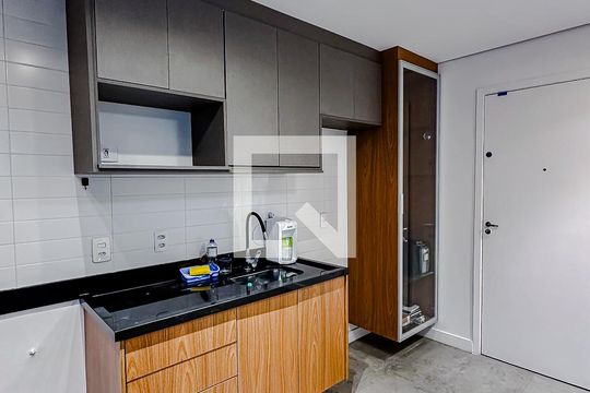 Cozinha de apartamento à venda com 1 quarto, 38m² em Sé, São Paulo