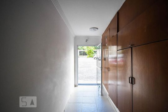 Hall social de apartamento à venda com 2 quartos, 53m² em Jardim Monte Kemel, São Paulo
