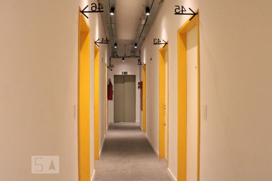 Hall elevador de kitnet/studio para alugar com 1 quarto, 12m² em Campos Elíseos, São Paulo