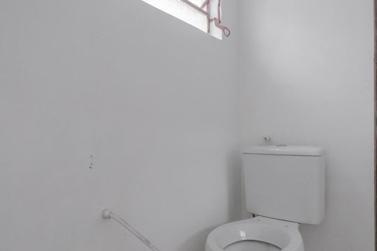 Banheiro de apartamento para alugar com 1 quarto, 40m² em Petrópolis, Porto Alegre