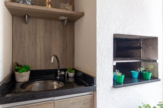 Varanda de apartamento à venda com 2 quartos, 74m² em Jardim Tupanci, Barueri
