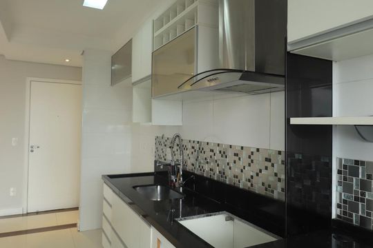 Cozinha de apartamento à venda com 2 quartos, 60m² em Vila Pires, Santo André