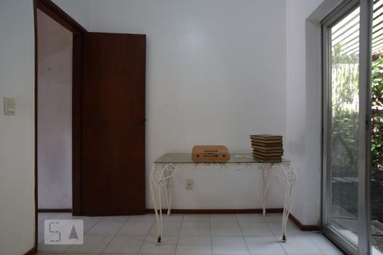 Quarto 2 de casa à venda com 6 quartos, 400m² em Tijuca, Rio de Janeiro