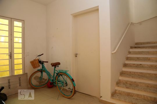 Hall de Entrada de casa de condomínio à venda com 3 quartos, 128m² em Jardim Oliveiras, Taboão da Serra