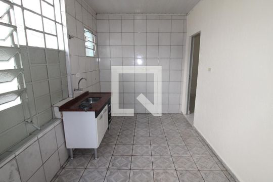 Cozinha de casa para alugar com 1 quarto, 35m² em Jardim Japao, São Paulo
